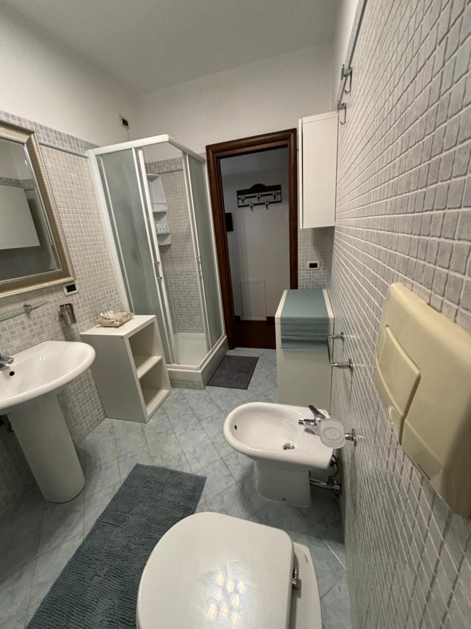Michelangelo Apartment Pescara Exteriör bild