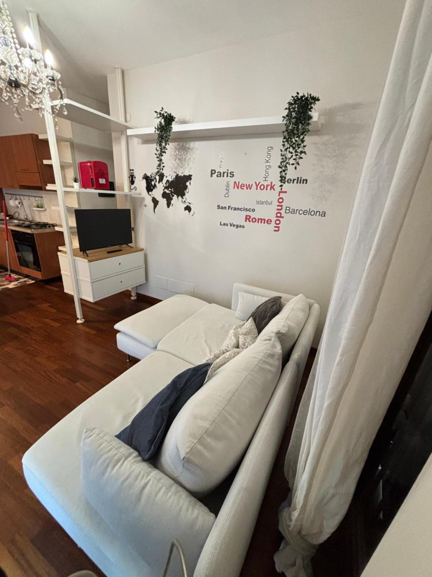 Michelangelo Apartment Pescara Exteriör bild